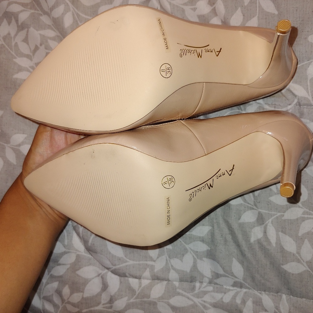 Nude Pumps - Picture 2 of 4